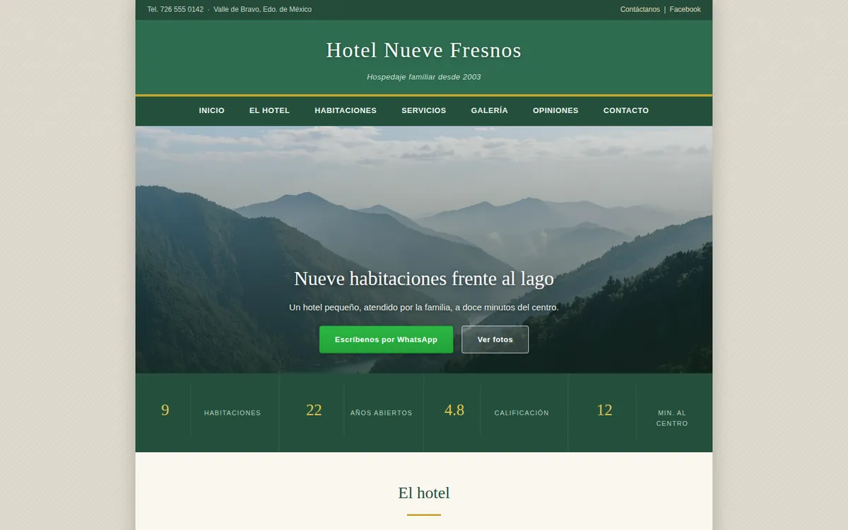 Portada del sitio anterior del hotel: encabezado verde, foto grande y menú de siete secciones.