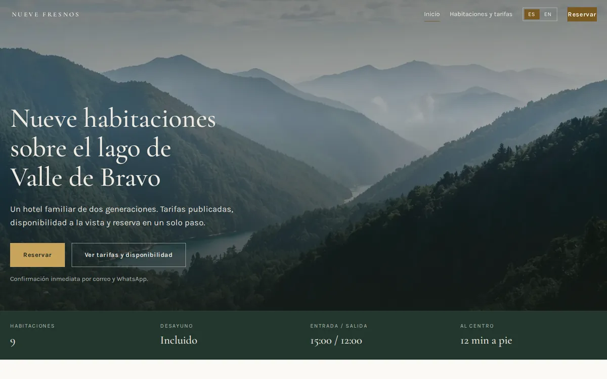 Portada del sitio nuevo del hotel: fotografía a sangre, titular sobre el lago y franja con los datos clave.